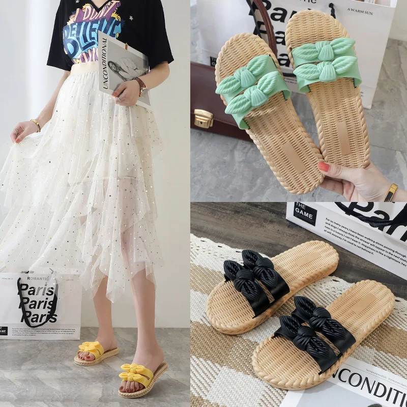 Ladies' New Slippers for Outer Wear, Summer Leisure Home Non-slip Flat Bottom Indoor Bathing Beach Sandals and Slippers