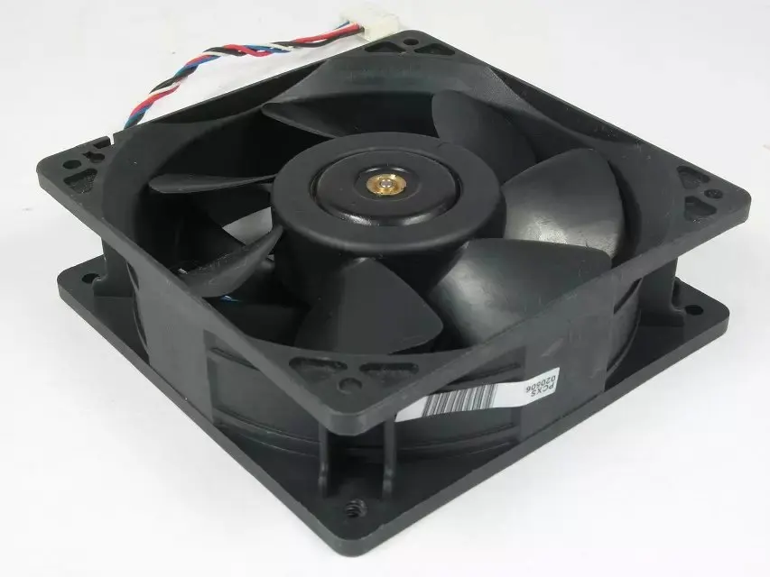 Delta Electronics QFR1212GHE 8E1X DC 12V 2.70A 4-wire 120X120X38mm Server  Cooling Fan