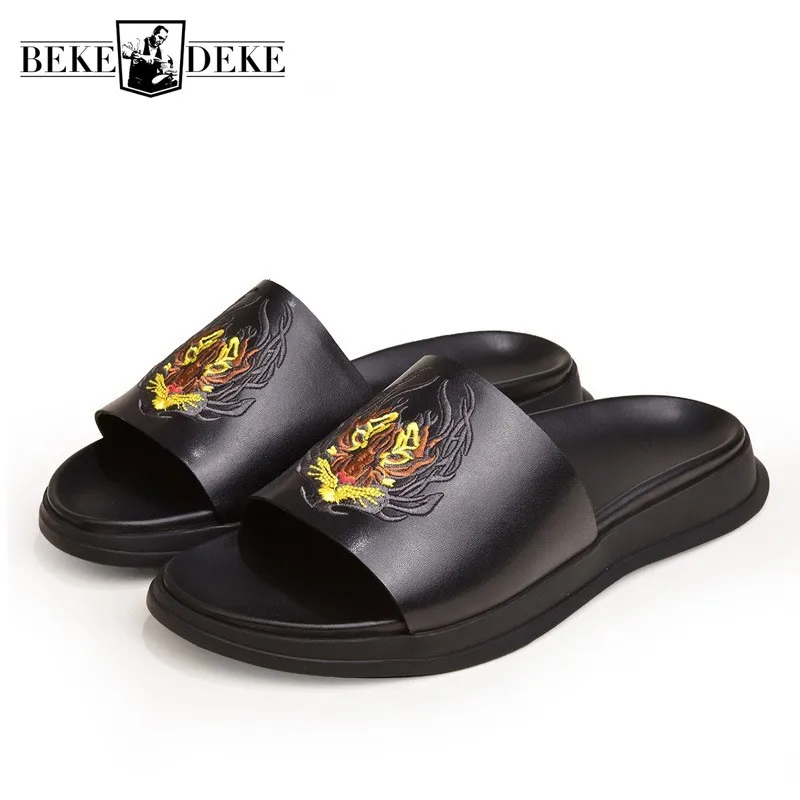 

Embroidery Casual Men Slippers High Quality Leather Shoes Summer Beach Sandals Designer Animal Pattern Black Leather Sandals