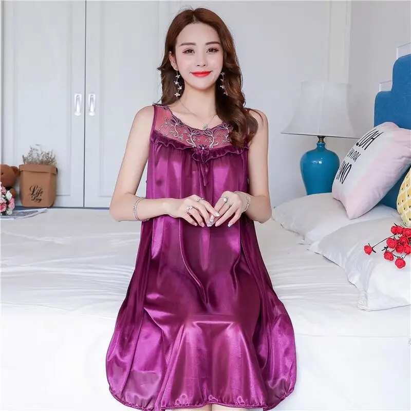 

Women Rayon Oversized Robe Bride Bridesmaid Wedding Robe Gown Lace Sexy Kimono Bathrobe Nighty Dress Casual Nightgown Sleepwear