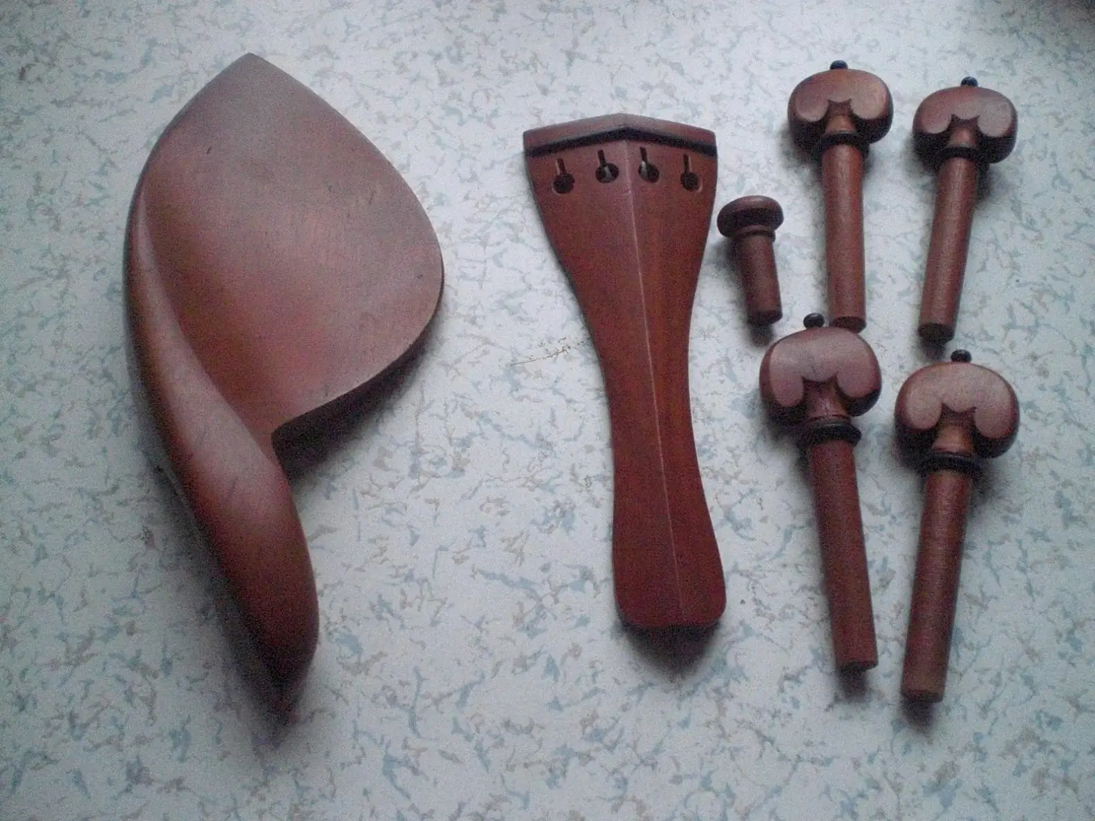 Jujube Violin Parts Violin Pegs Violin Tail Piece and Chin Rest All In 4/4