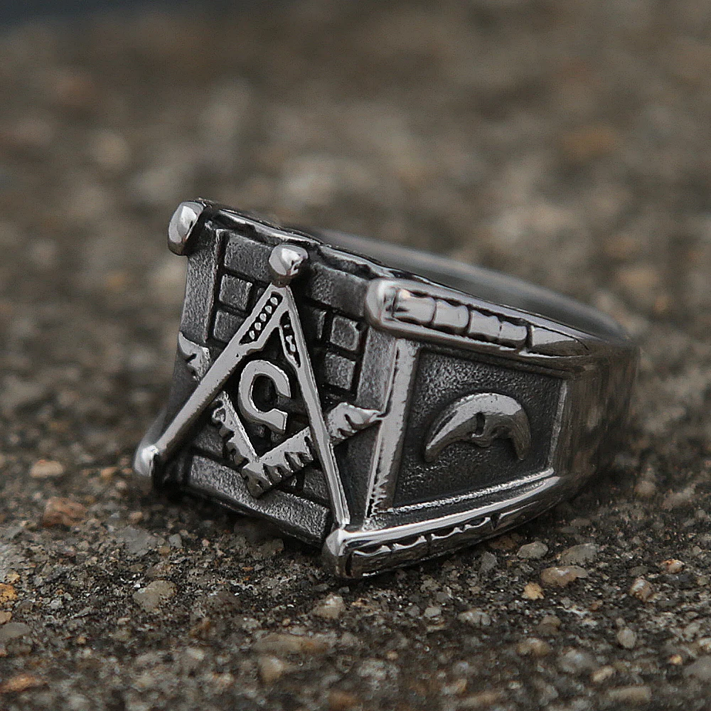 Vintage Masonic Letter Ring Classic Moon and Sun Stamp Stainless Steel Biker Ring For Men Punk Amulet Jewelry Gift Wholesale