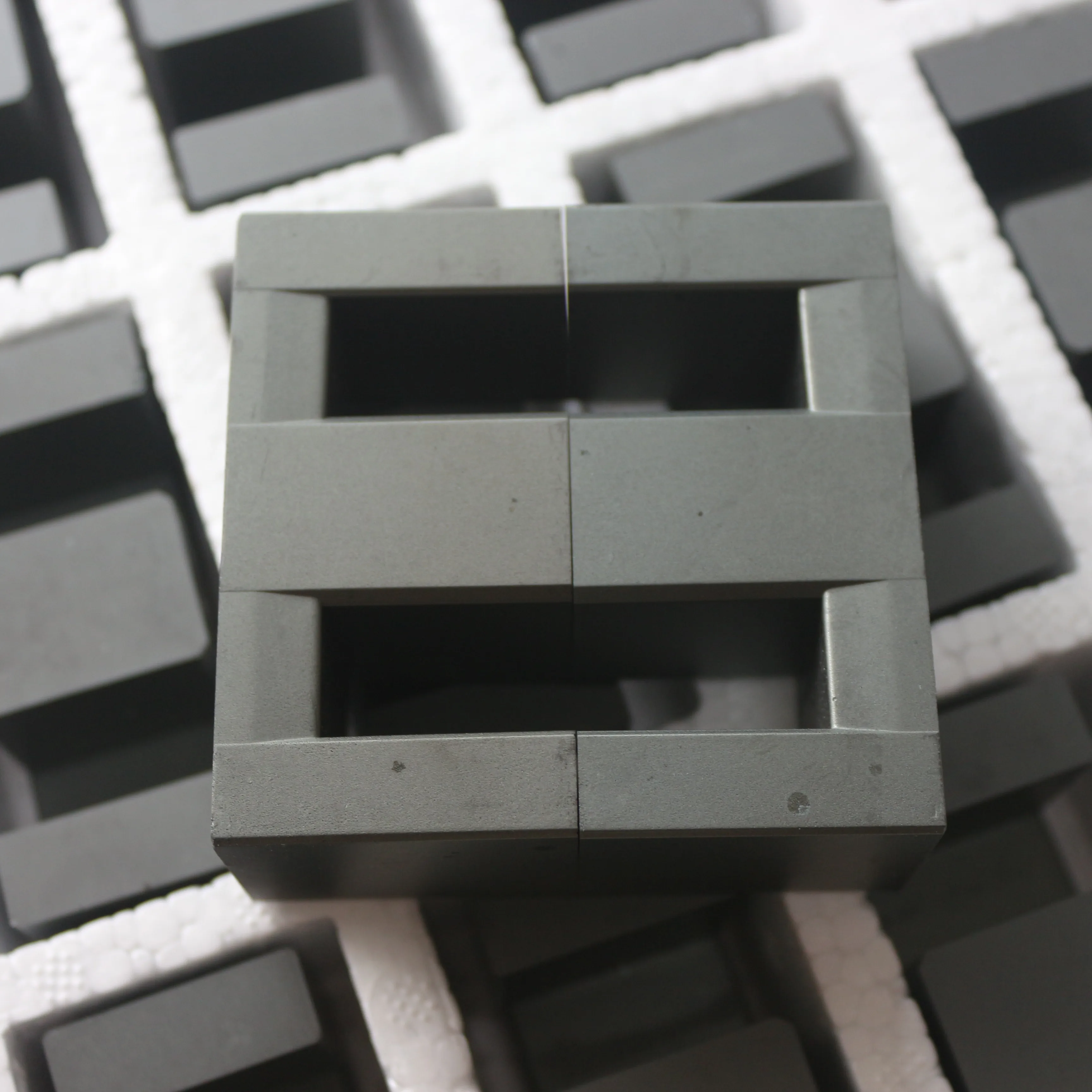 1 Set EE Type Just Core Transformer Ferrite Magnetic Core Coil Former Horizontal EE10 EE13 EE16 EE19 EE25 EE30 EE40