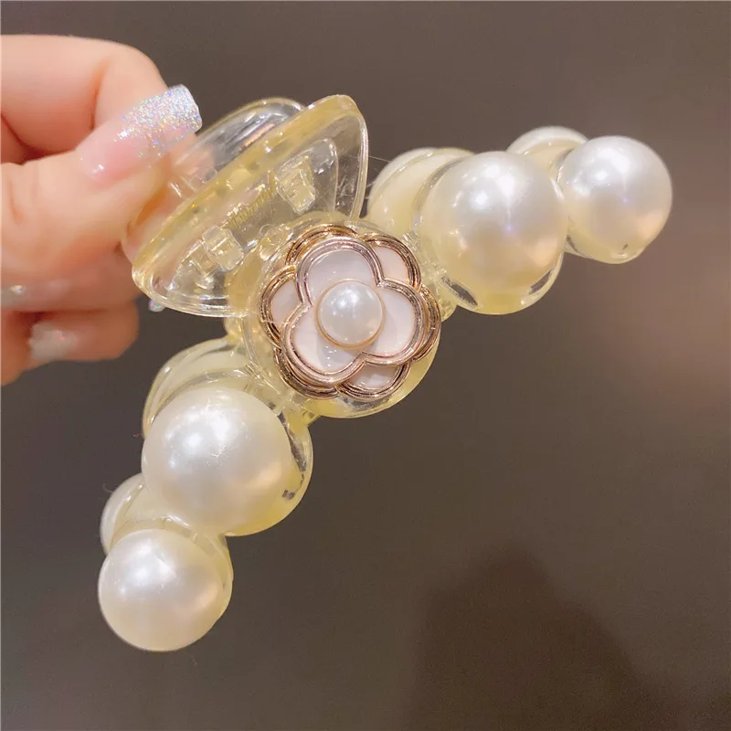 2024 New Korean Acrylic Pearl Hair Clamps Headdress Fashion Elegant Camellia Pearl Crown Hair Accessories Hair Crabs Wholesale image 4