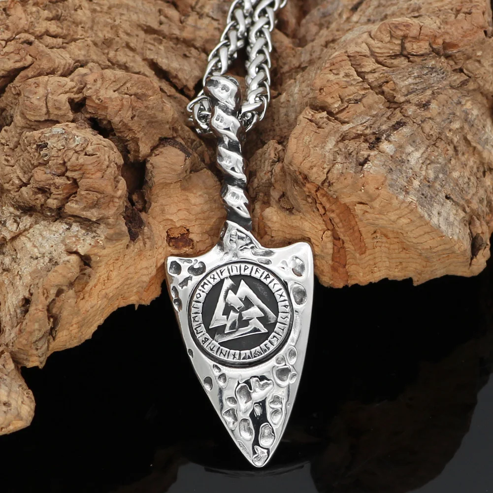 Nordic Men Spear Pendant Necklace Viking Spearhead Odin Triangle Rune Amulet Accessories Viking Rune Jewelry