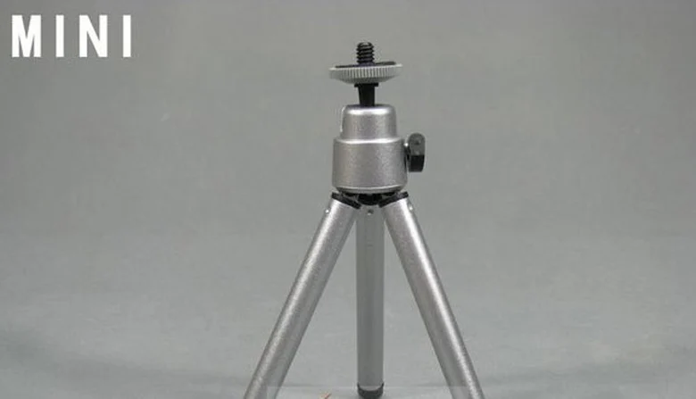 ミニ三脚カメラ用ポータブルスタンド電話ビデオプロジェクター銀回転可能なビーマー足柔軟な