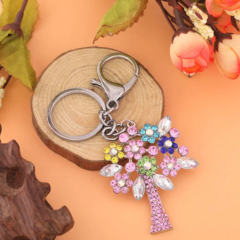 New Zircon Owl Style Keychain Fashion Versatile Jewelry Cute Shiny Metal Keychain Romantic Female Accessories Fine Bag Pendant