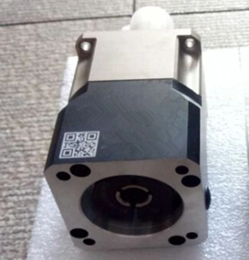 planetary reducer gearbox helical gear for 40mm frame delta 50W 100W AC servo motor input shaft 8mm