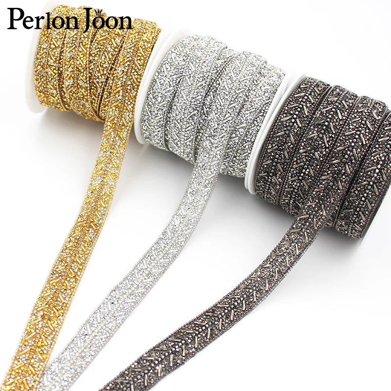 New 1.8cm Wide gold gue Rhinestone Tape Hot Crystal Webbing Geometric Design Clothing Decoration Accessories TR056