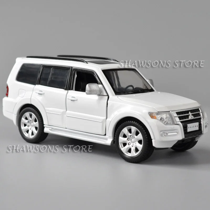 Diecast Metal 1:32 Car Model Toys Pajero SUV Free Wheeling Miniature Replica w/ Sound & Light