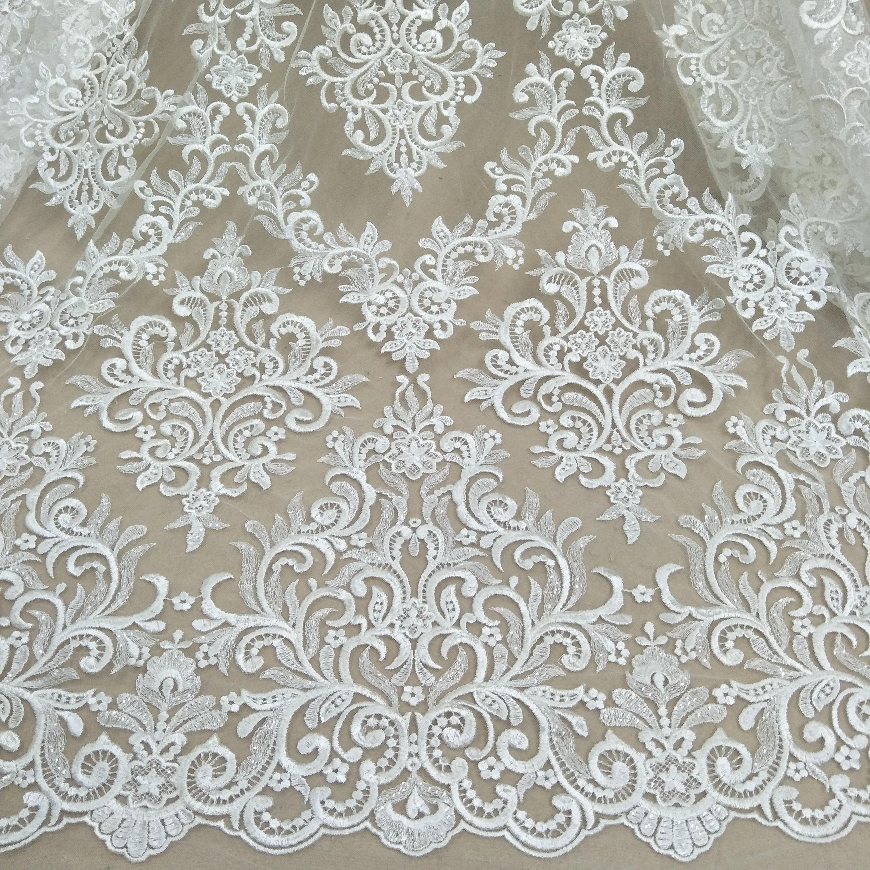 Fashionable gown dress lace fabric worldwide shipping elegant tulle wedding dress lace fabric sell by yard