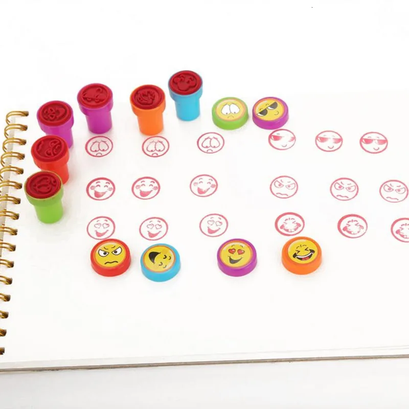 Sceau de dessin animé Smiley Face pour enfants, timbres jouets pour enfants, sceau pour scrapbooking, peinture bricolage, décor d'album photo, 10 pièces par ensemble