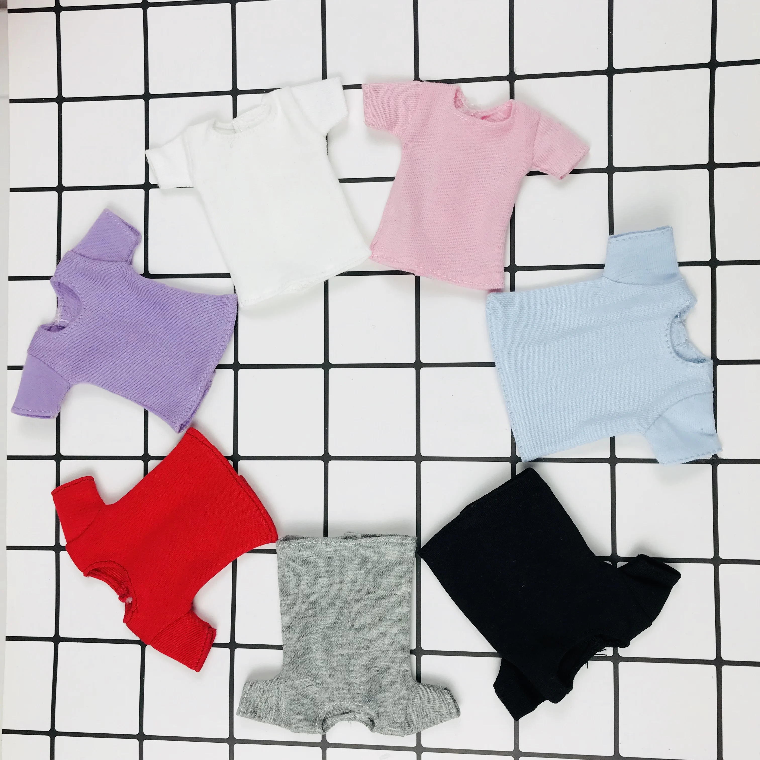 1PCS Blyth Kleidung Weiß/Rosa/Rot/Grau/Schwarz Kurzes klassisches T-Shirt für Momoko, Obistu, Licca, FR 1/6 Puppe – Detail 1