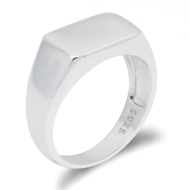 The Timeless Appeal of Rectangular Ring Design: Why This 925 Sterling Silver Signet Ring Became My Daily Essential