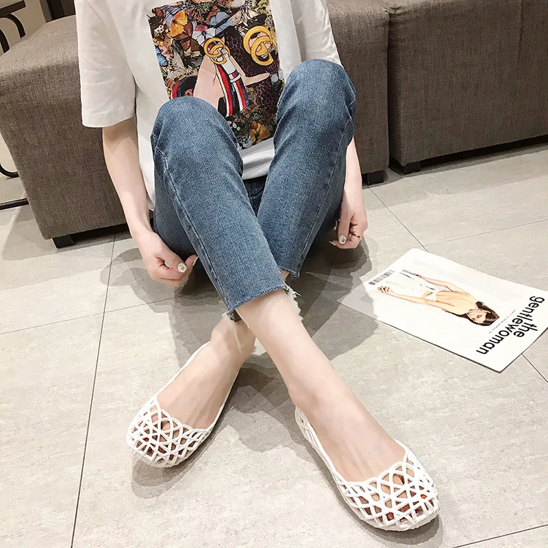 Plastic Sandals Shoes for Women Summer Slip On Loafers Jelly Shoes 2021 New Female Beach Shoes Sandals Flats Soft Comfortable