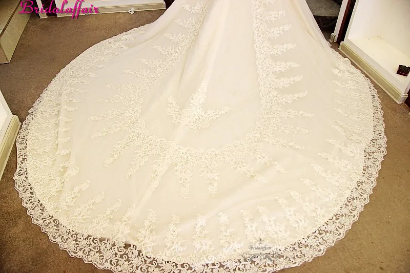 Robe de mariée luxueuse ligne a, de styliste, en dentelle, avec des applications, de styliste, robe de mariée avec Train Royal, 2019