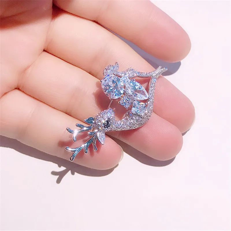 3A Cubic Zirconia Deer Brooch Pin Luxury Crystal Elk Brooches for Women Men Suit Christmas Pin Accessories Jewelry Animal Broach