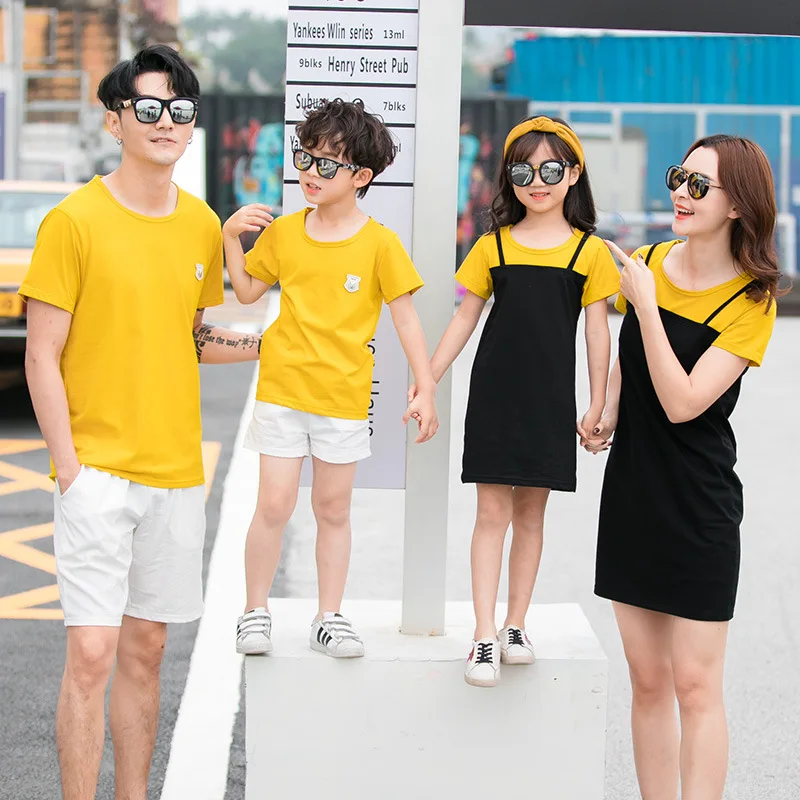 

Family Matching Outfits Summer Mother Daughter Patchwork Dresses Father Son Cotton T-shirt &Short Pants Couple Clothing Set