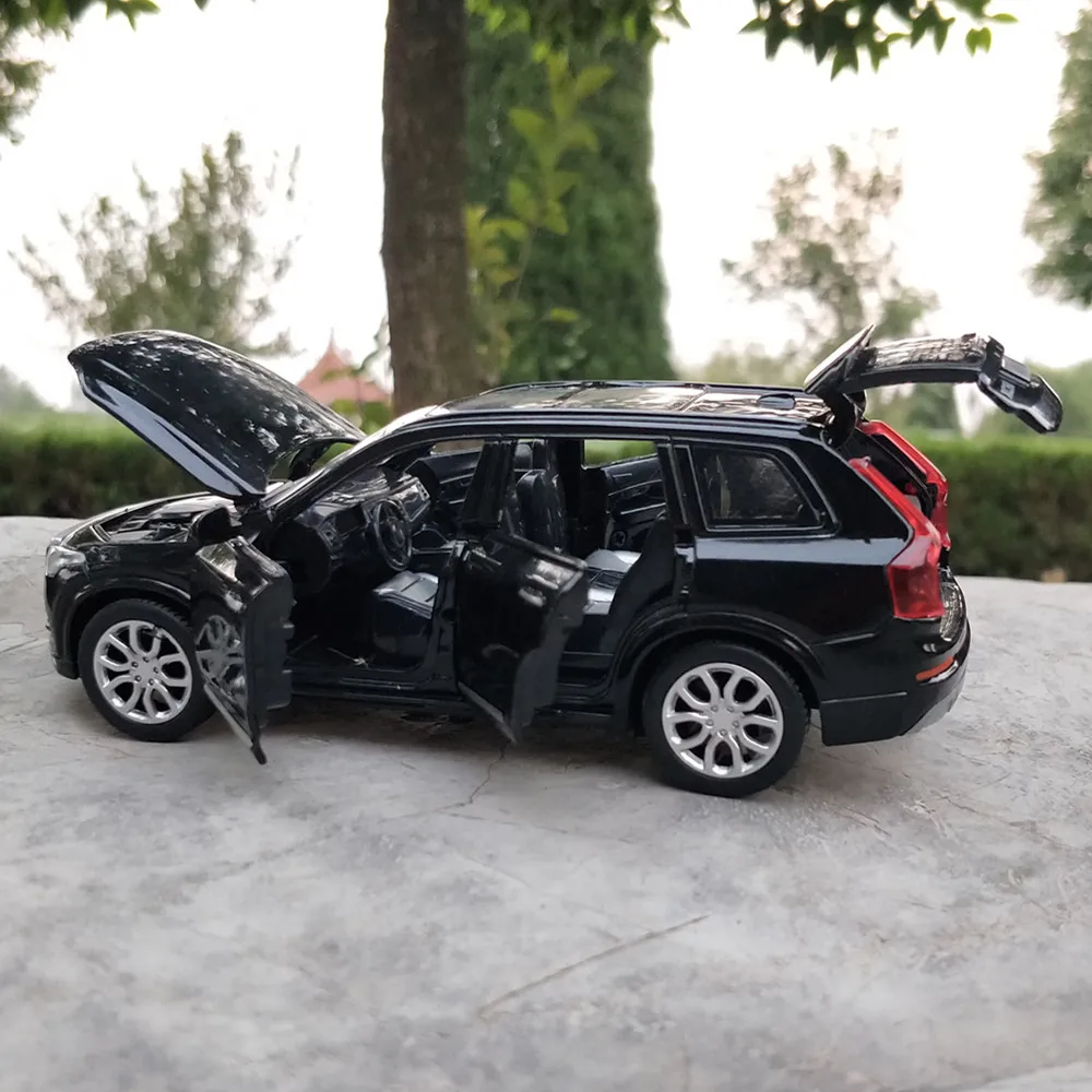 VOLVOs XC90 SUV coche de aleación, vehículo de juguete fundido a presión, colección de Metal, modelo de coche, juguetes de alta simulación para