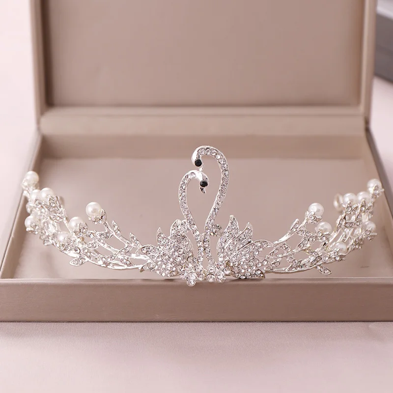 Argento alla moda Della Perla di Colore Del Rhinestone del Cigno Corona della sposa Tiata Copricapo Da Sposa Ornamenti Dei Capelli Dei Monili Della