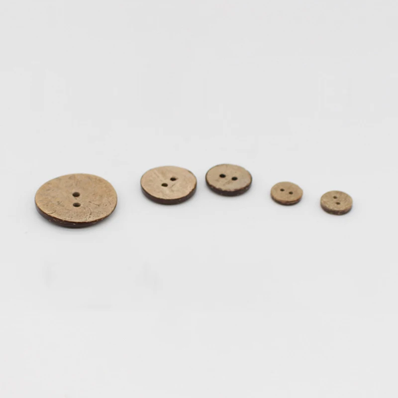 50 Pcs/Set Natural Coconut Buttons 2 Holes DIY Wooden Sewing Buttons Scrapbooking Wooden Flatback Button Garment Decoration