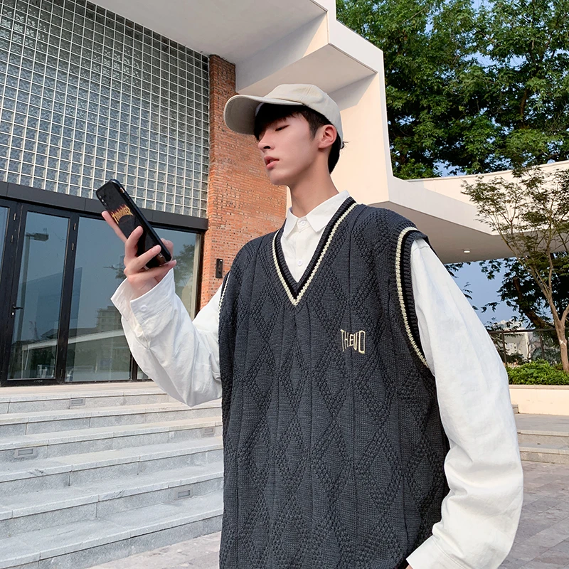 

2021 men's new Hong Kong style loose knit sweater sweater vest vest