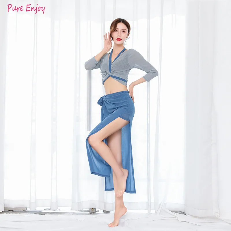 

Arrival mesh 2 Piece Women dance Team Dance Outfit Oriental Dance Practice Clothes Blouse Long Skirt red blue belly dance set