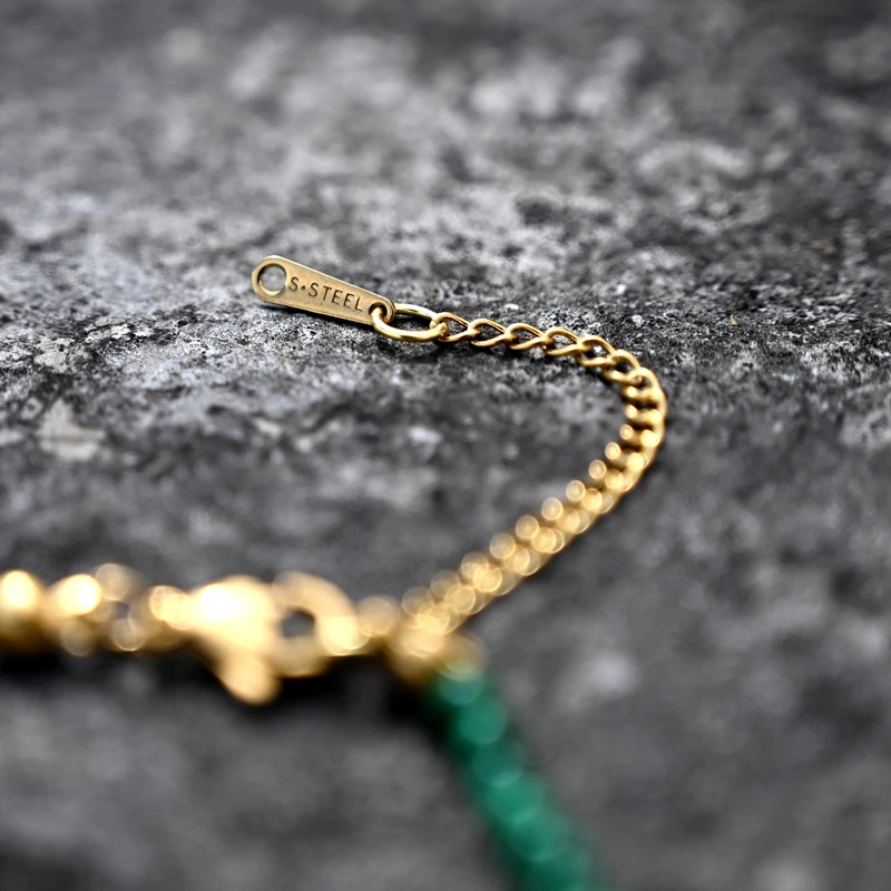 Personalize Shell Initial Letter Pendant Necklace for Women Jewelry Fashion Natural Stone Chain Customized Beaded Name Choker