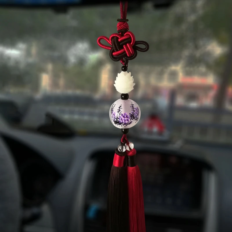 Подвеска ручной работы с рисунком внутри