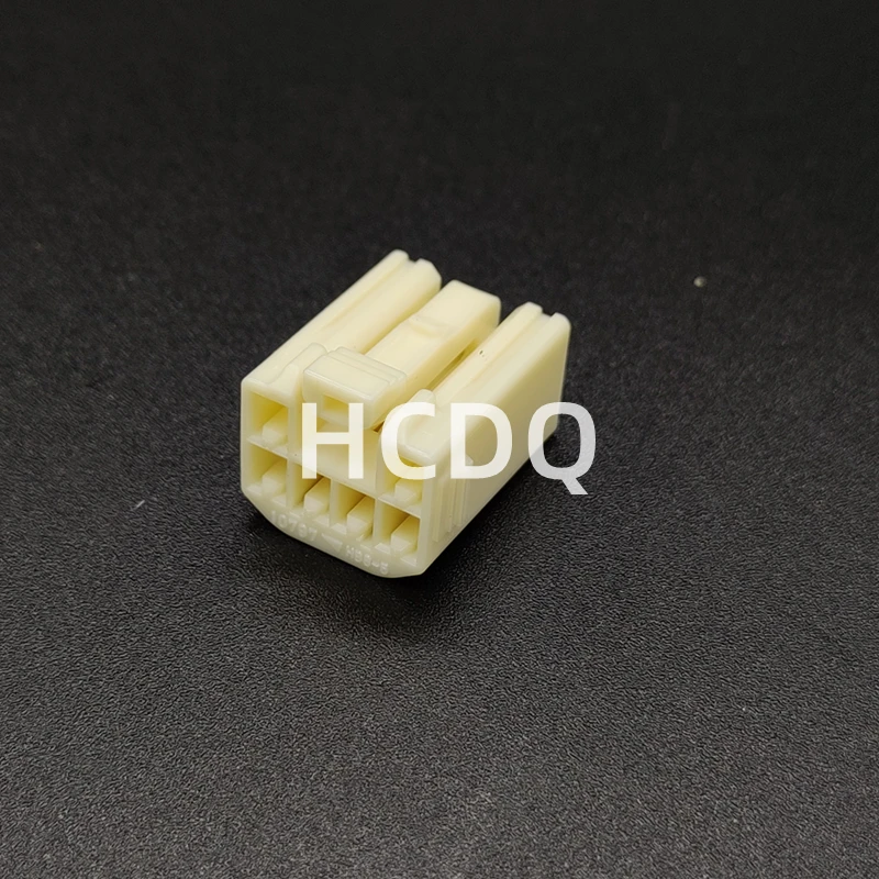 The original 90980-10797 6PIN  automobile connector plug shell and connector are supplied from stock