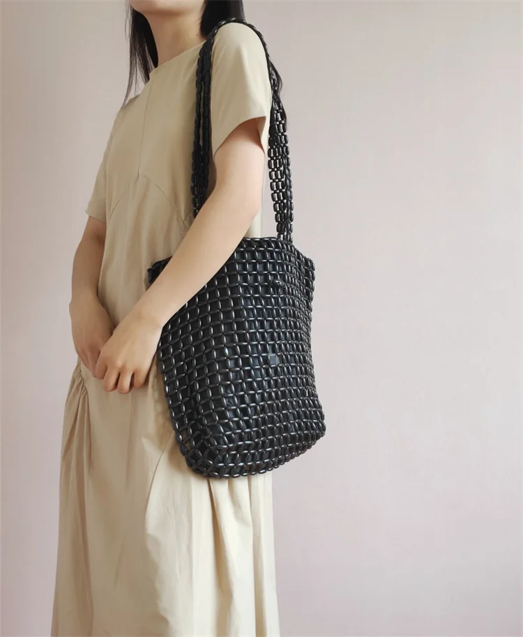 【wander lamar 】2021 korean fashion design big wooden beads weaving shoulder bag