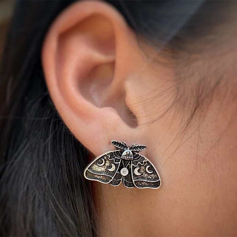 Luna Moth Stud Earrings Silver Color Moon Phase Earrings for Women Female Occult Fashion Jewelry Goth Insect Earrings Gifts