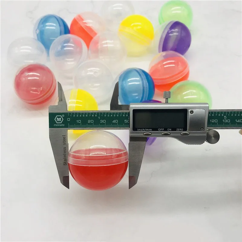 30 stks 50mm Plastic Ballen Half Gekleurde half Transparante Plastic Capsules Automaat Capsule voor Speelgoed Geschenkverpakking Bal
