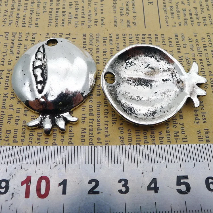 2 pieces/lot 35*42mm Antique silver color Metal Pomegranate charm Necklace pendant bracelet key chian DIY jewelry accessory