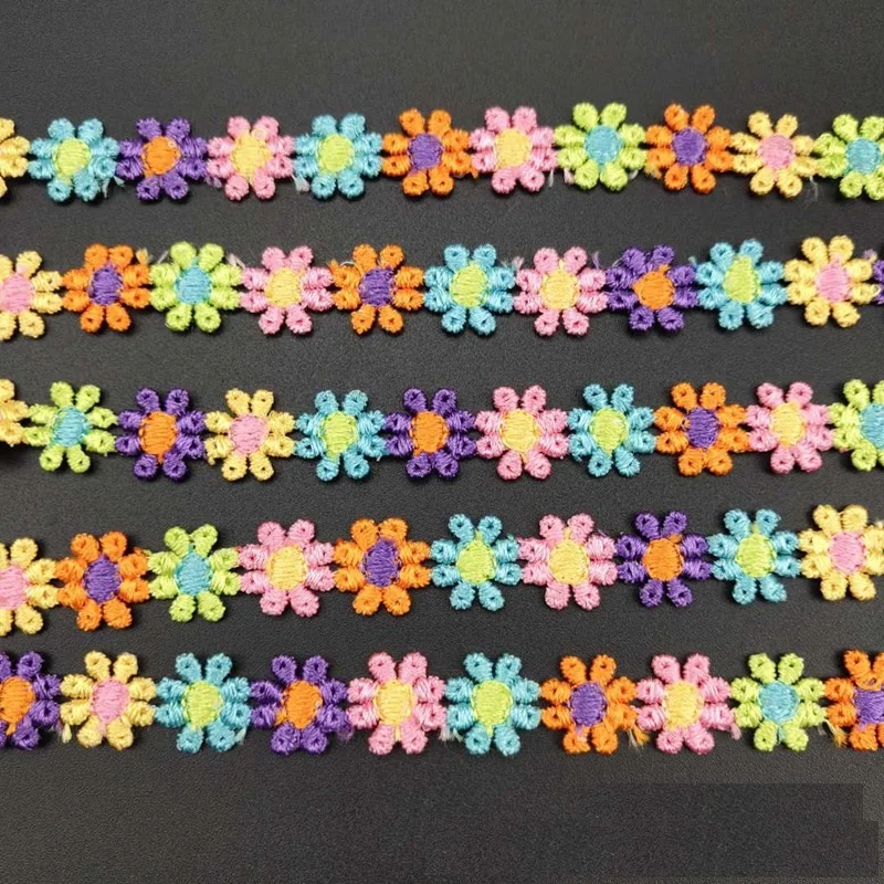 3 Yards 1.5cm Water-soluble flower small daisy cloth patch embroidery patch color headdress applique clothing accessories