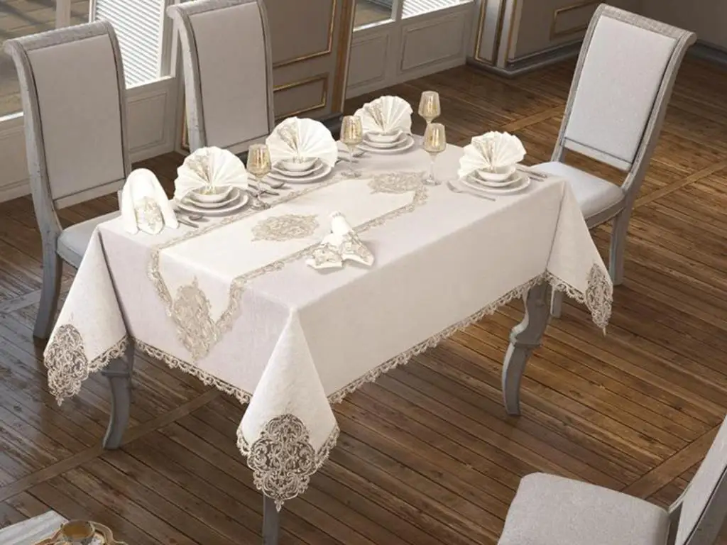 26 piece Elegant Table Cloth Set Cream