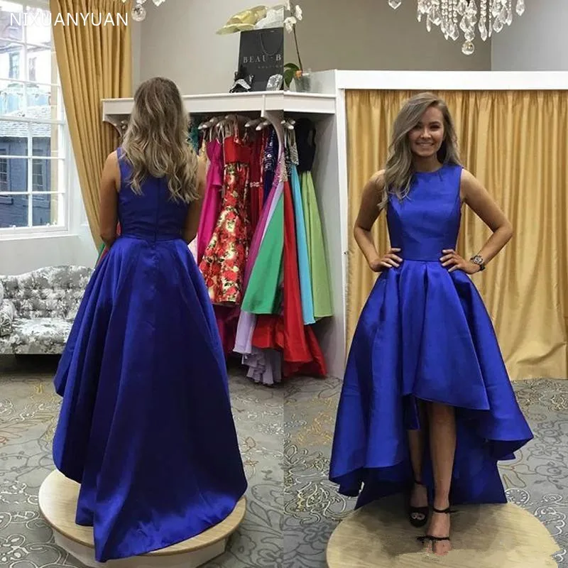 2023 Elegant Royal Blue High Low Satin A Line Evening Dress Prom Dresses Jewel Neck Sleeveless Formal Evening Party Gowns