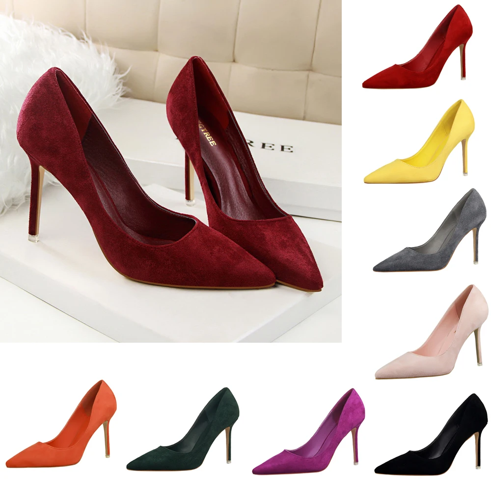 Elegant Classic Suede Pumps 4\