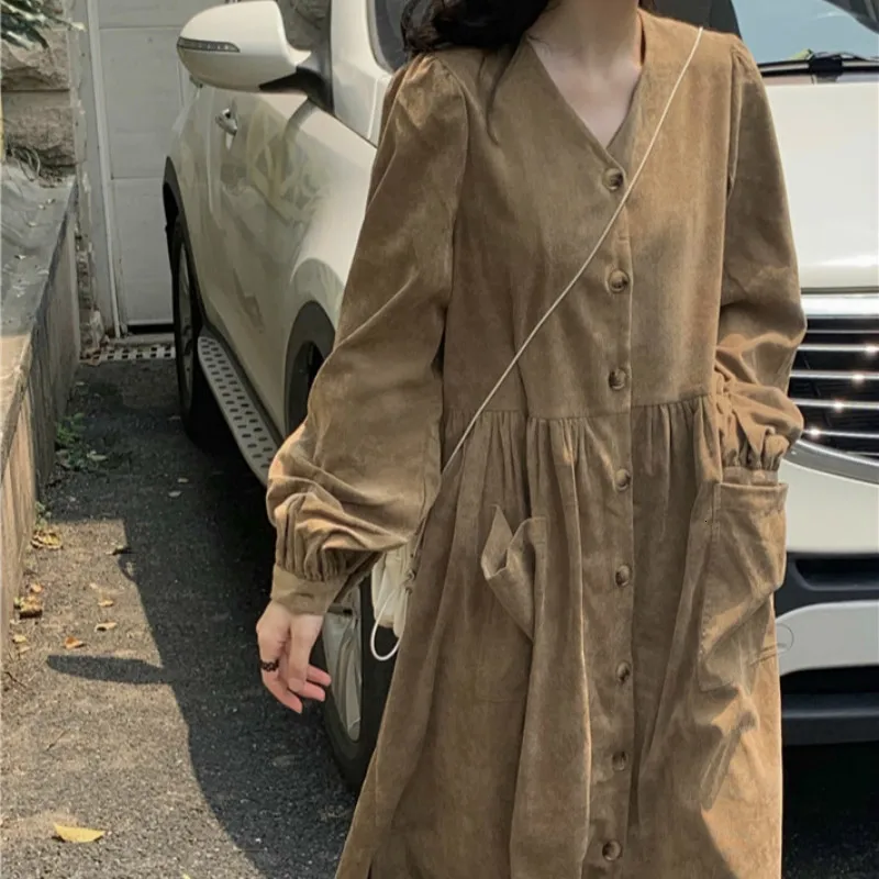 

Women Autumn Long Shirt Dress V Neck corduroy Vestidos big pocket long sleeve Robe Femme Vintage Jurken Sukienki Plus Size