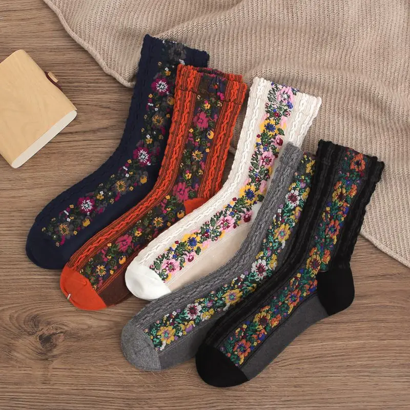 CA078 5 Pairs Vintage Funny Socks Cute Flower Print Women Socks Autumn Winter Thick Cotton Fabric Skarpetki All-match