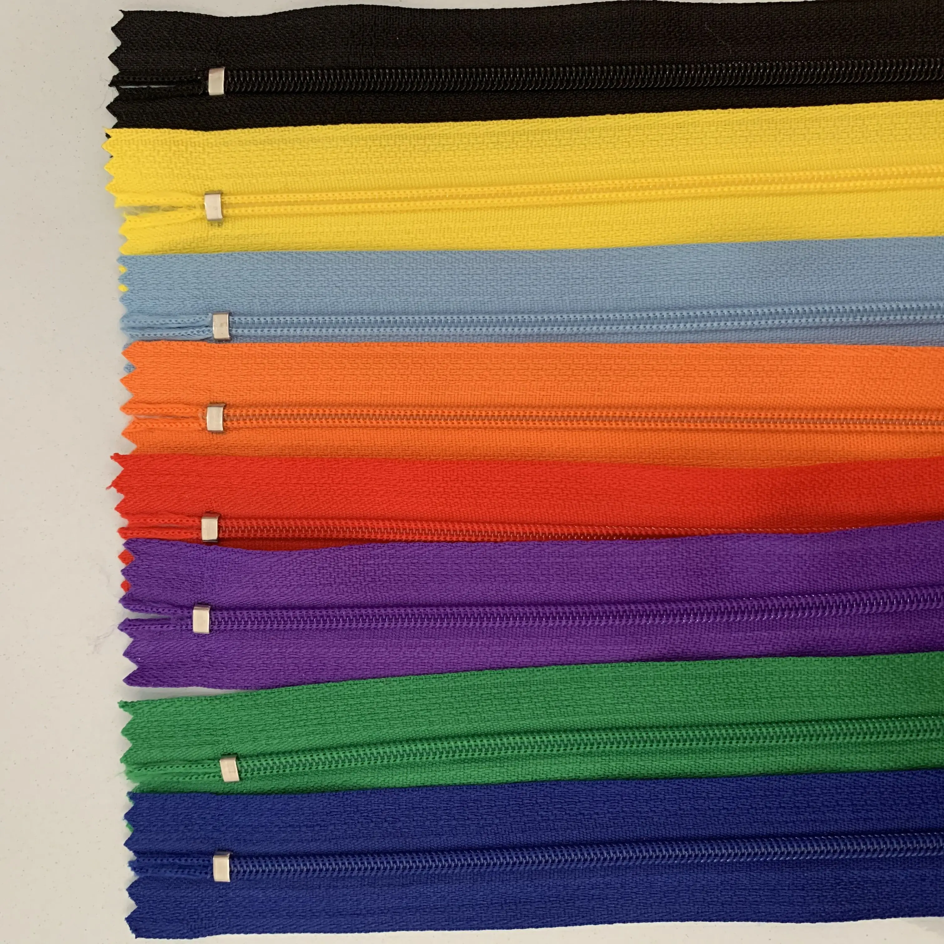 10pcs 10-60cm (4inch-24 Inch) Nylon Coil Zippers Tailor Sewer Craft Crafter\'s  (20 colors)