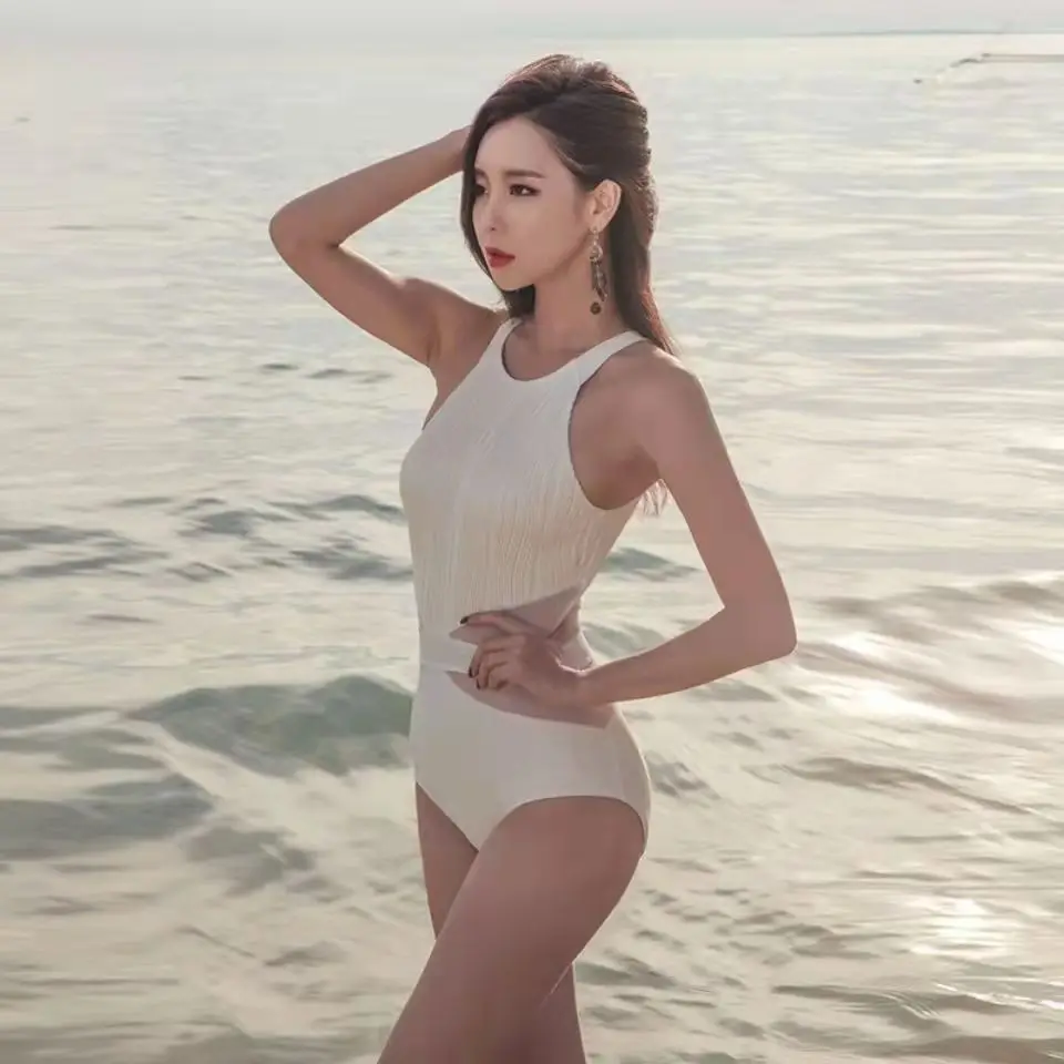 Costume da bagno intero donna estate costume da bagno intero Sexy copricapo piccolo busto Tummy Slim Bikini nuoto costume da bagno costume da bagno nero bianco