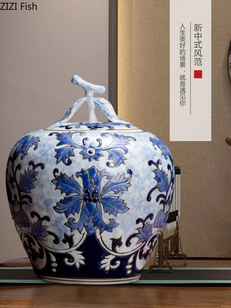 Chinese Style Storage Tank Blue and White Porcelain Retro with Cover Decoration Crafts Vase Tea Caddy Decorative Bottles Tiny