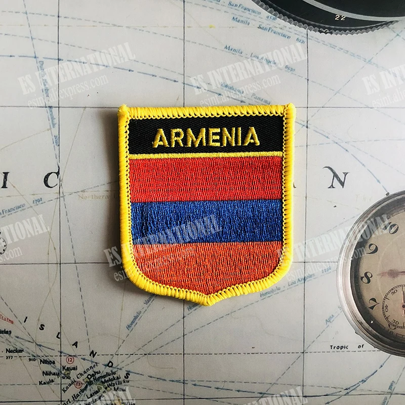 Bandiera nazionale dell\'armenia ricamo patch distintivo scudo forma quadrata Pin un Set sulla decorazione zaino bracciale in tessuto