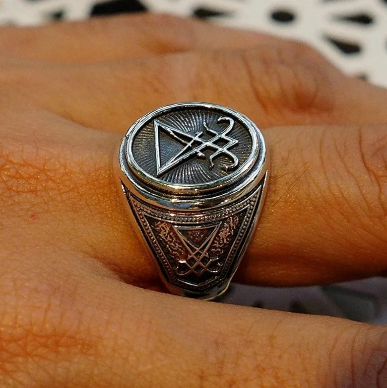 Vintage Gothic Lucifer Satan Signet Ring Fashion Punk Stainless Steel Seal Ring Men and Women Pagan Party Jewelry Gift Wholesale