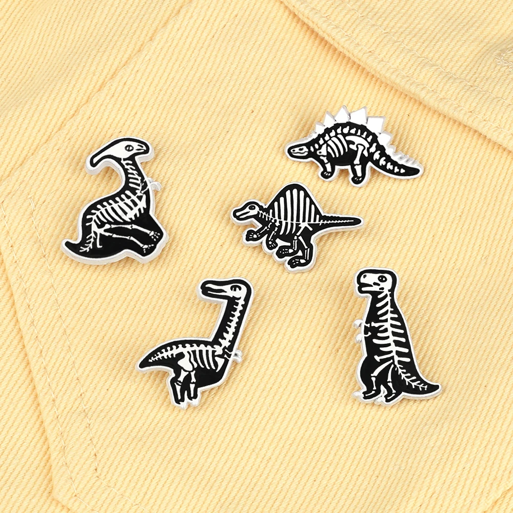 11 Style Punk Dinosaur Skeleton Brooches Characteristic Tyrannosaurus Stegosaurus Enamel Pins Men Jeans Coat Lapel pin Bagde New