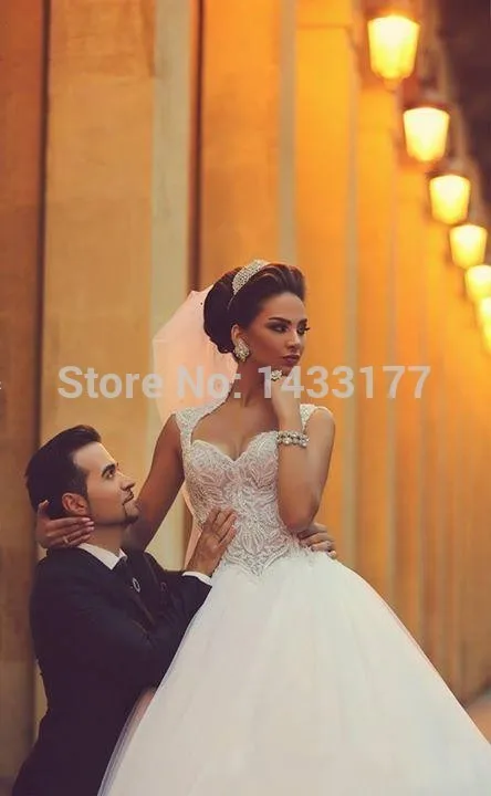 فستان Sweetheart Saudi Arabic Backless Winter Appliques Beaded Bodice Sheer Ball Gown Tulle Bridal Gowns Bespoke Wedding Dresses