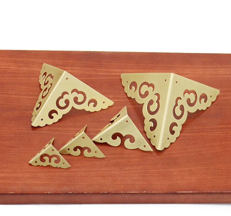 Antique Furniture Copper Fittings Camphor wood Box Corner Cabinet Door Edge Protection Triangular Flower Design Corner Code