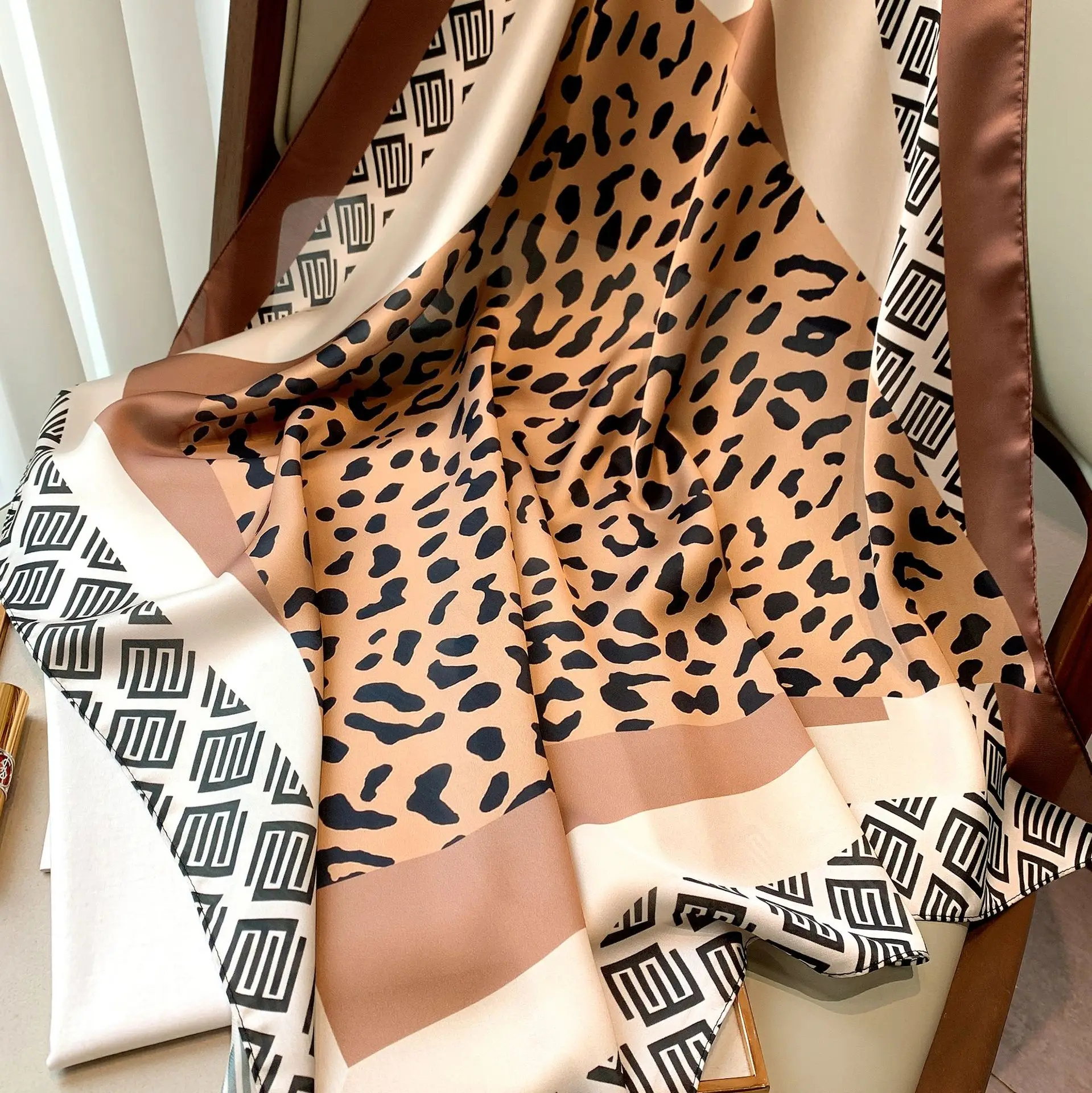 New fashion sense small square scarf female Leopard printed multifunctional Decorative summer sunscreen scarf Headband tyin