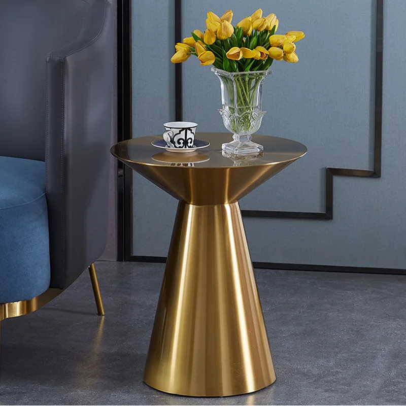 Light Luxury Nordic Style Metal Tea Table Living Room Sofa Edge Shining Gold Corner Table Designer Hotel Round Tea Table